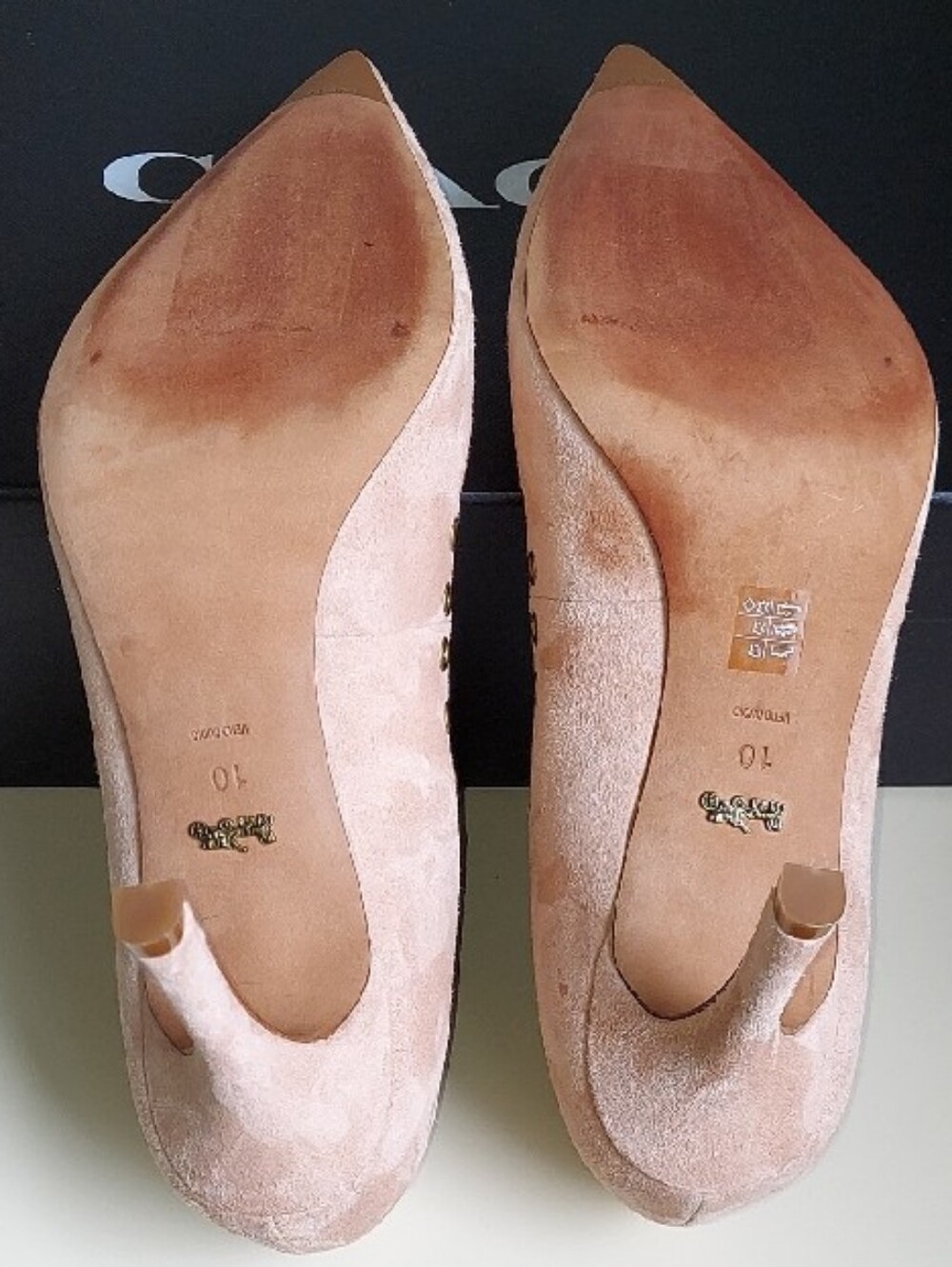 Coach Varick Suede Pale Blush Pointed Toe Grommet Pump Stiletto Heels Size 10 - Picture 8 of 13